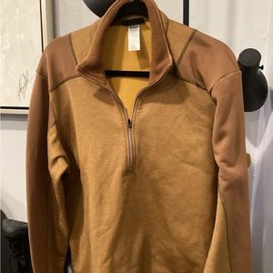 Patagonia men sweater camel color